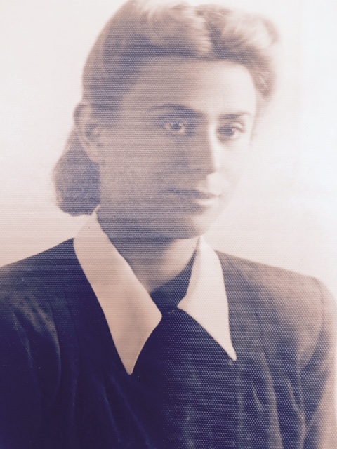 מירה בארק.jpg