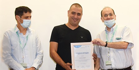ד"ר קודיש מנהל סורוקה, דלומי נומה מנכ"ל כיוונים וירדן נבו המשנה למנהל המרכז הרפואי